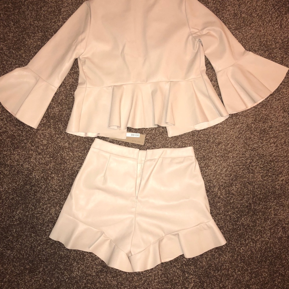 2 piece Set - Picture 2 of 3